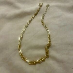 Gold chain necklace